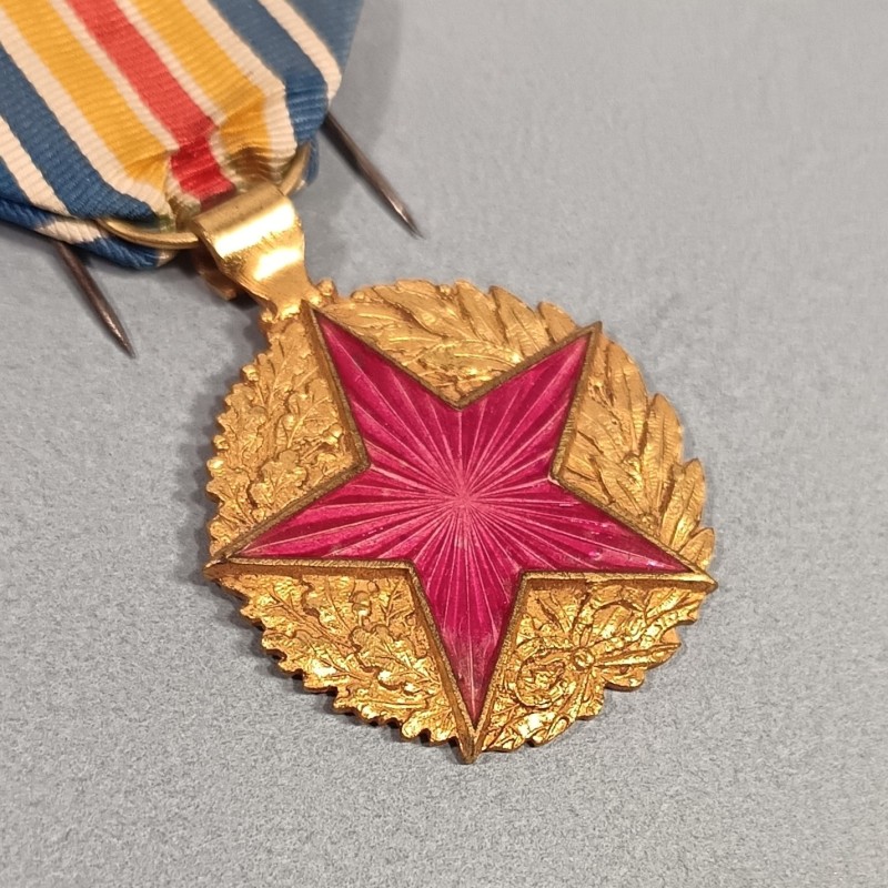 FRANCE MEDAILLE DES BLESSES GUERRE 1914-1918 1939-1945 MODELE SECOND TYPE FABRICATION ANCIENNE